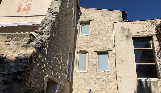 Holiday Home "Maison Atypique avec Piscine" with Mountain View, Private Pool & Wi-Fi