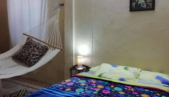 Hola,el departamento, esta ubicado en el centro de la ciudad, super centrica.