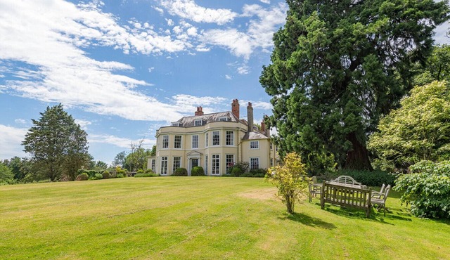 Holbecks House by Group Retreats