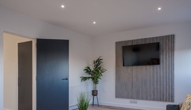 Holburn Residence - SJA Stays - Modern 3 Bed