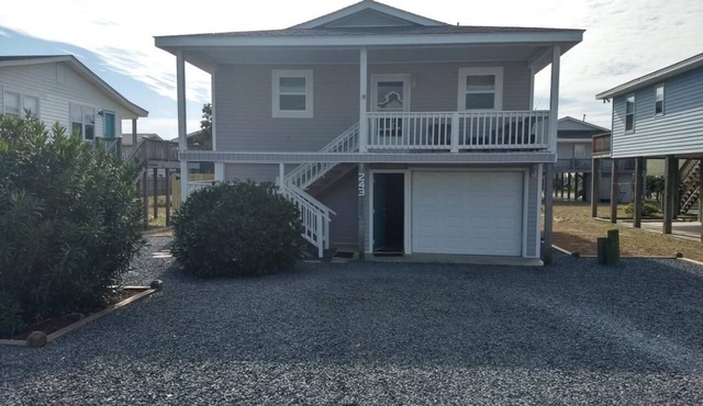 Holden Beach House/Short 5 minute walk to Beach/Perfect Family Vacation Home