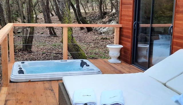 Holiday Home 'Lodge Campagne Chic 3 - Mas De Rey' with Private Terrace, Wi-Fi and Air Conditioning