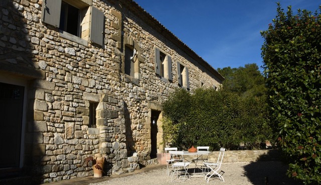 Holiday Home 'Van Gogh - Mas De Rey' with Private Terrace, Shared Garden and Wi-Fi