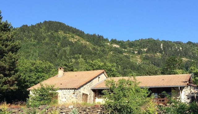 Holiday house: Detached house, located in southern Ardèche.