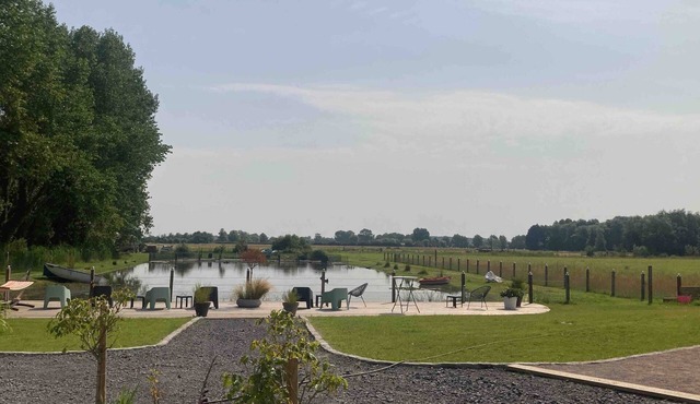 Holiday Home 'Le T'chot Pierre 1' with Lake View, Shared Garden and Wi-Fi
