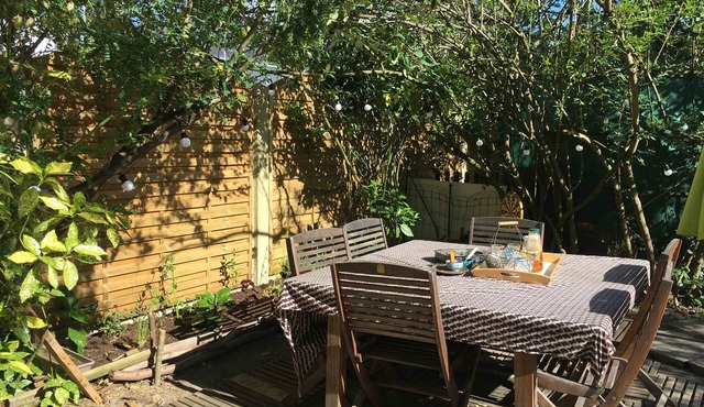 Holiday Home 'Jardin Proche Paris' with Private Garden, Wi-Fi and Air Conditioning