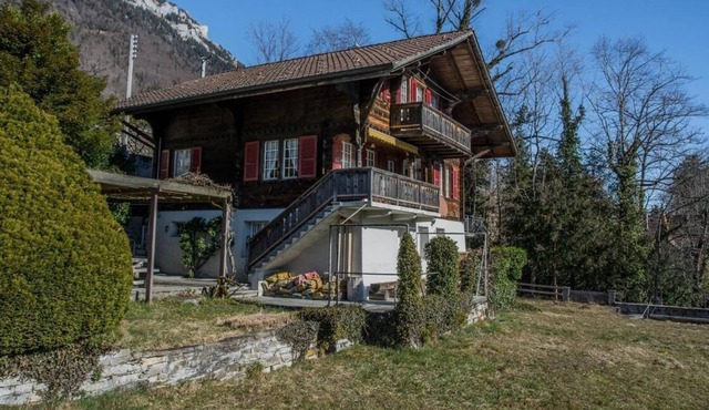 Holiday house Ringgenberg b. Interlaken for 8 - 11 persons with 6 bedrooms - Holiday house