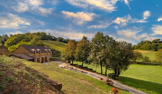 Holiday Home 'Maison Les Tilleuls' with Private Terrace, Private Garden and Wi-Fi