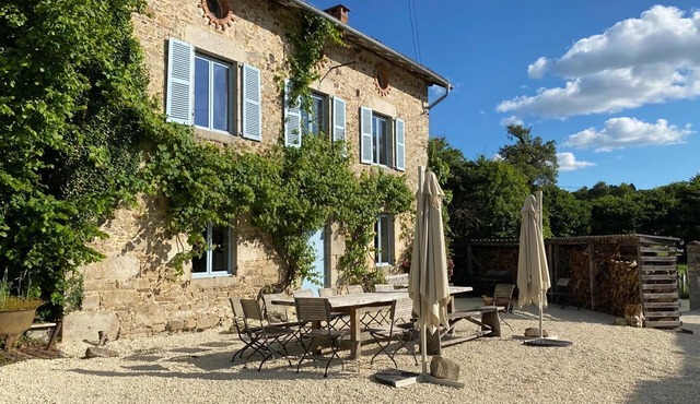 Holiday Home in Saint-Léonard with Pool