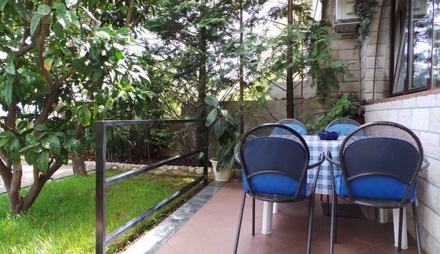 Holiday apartment with air conditioning and terrace