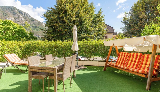 Holiday Apartment 'Maison Bruno' with Private Terrace & Wi-Fi