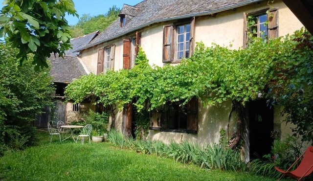 Holiday Apartment "Aile 4 Personnes Maison Ancienne"