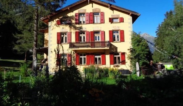 Holiday apartment Brail (Zernez) for 7 - 9 persons with 3 bedrooms - Holiday apartment in a farmhous
