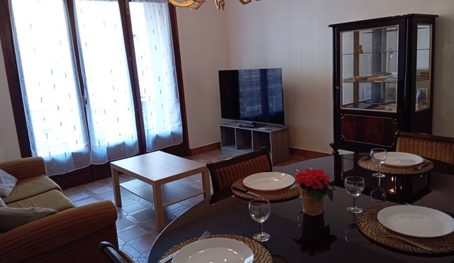 Holiday Apartment "Gîte Le Scaphandre" with Balcony & Wi-Fi