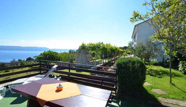 Holiday apartment With view to the sea