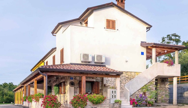 Holiday apartment in a quiet neighbourhood near Umag