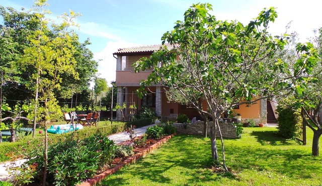 Holiday apartment in a quiet location (wheelchair accessible)