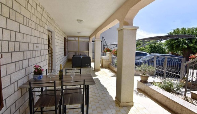 Holiday Apartment in Murine with Private Parking