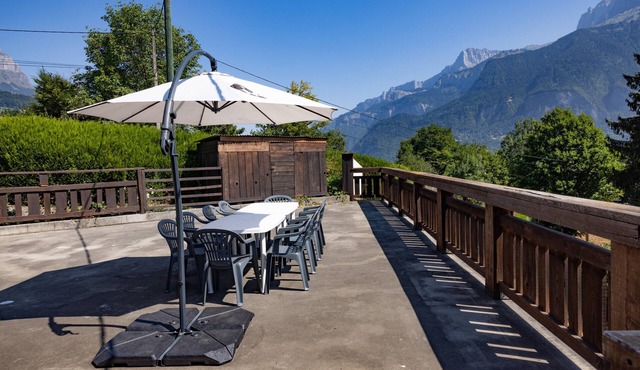 Holiday Apartment "L'éterlou" with Mountain View, Private Terrace & Wi-Fi