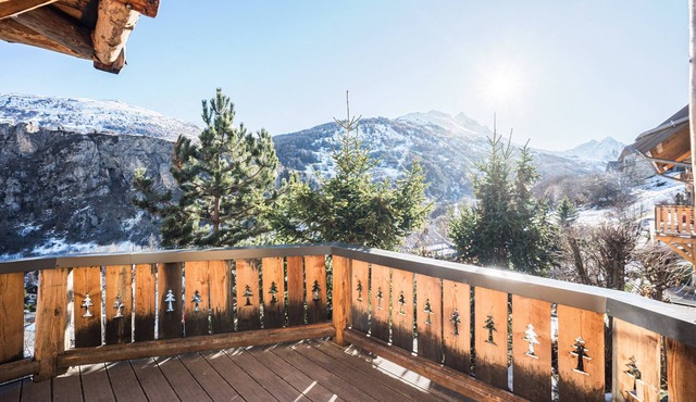 Holiday Apartment “Le Télégraphe” with Shared Garden and Wi-Fi