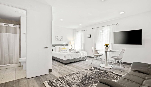 Holiday apartment Miami for 1 - 2 persons - Holiday apartment in one or multi-family house