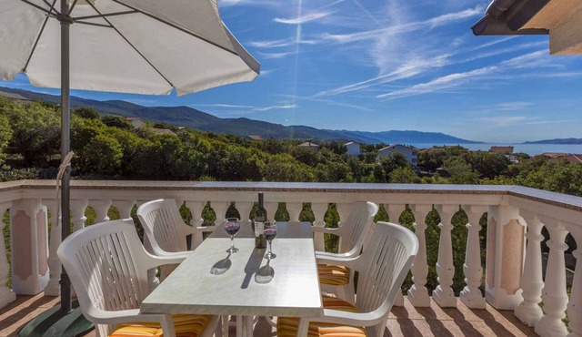 Holiday apartment mit Balkon und Meerblick