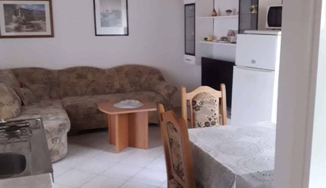 Holiday apartment mit Klimaanlage und Balkon