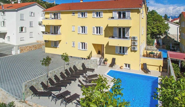 Holiday apartment mit Pool
