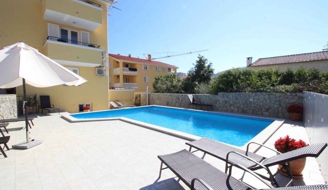 Holiday apartment mit Pool