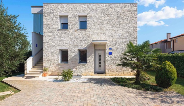 Holiday apartment mit Terrasse und Klimaanlage