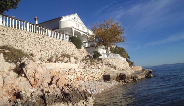 Holiday apartment near the sea