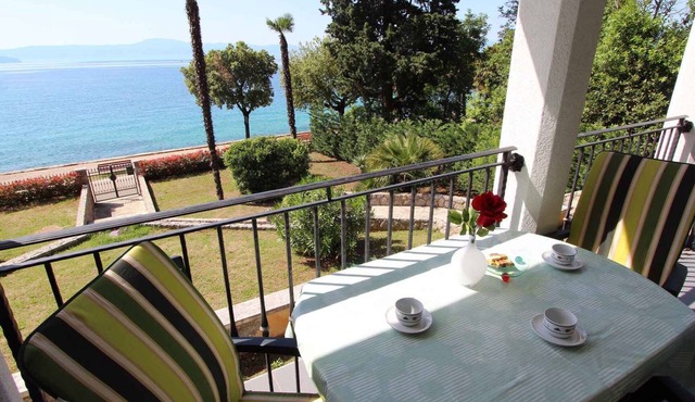Holiday apartment near the sea