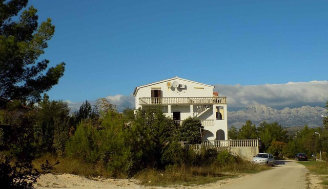 Holiday apartment near the sea