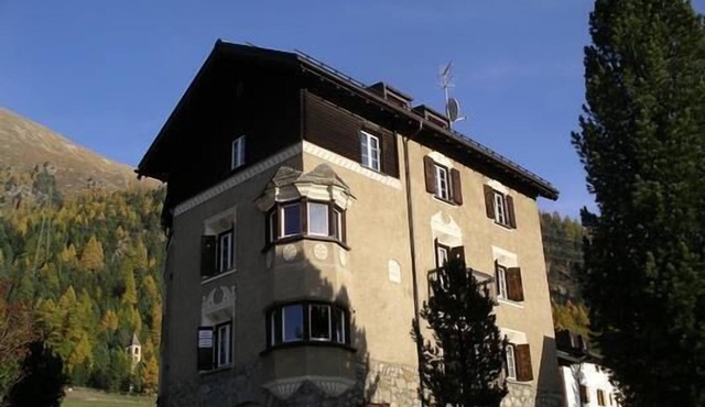 Holiday apartment Pontresina for 4 - 6 persons with 3 bedrooms - Holiday apartment