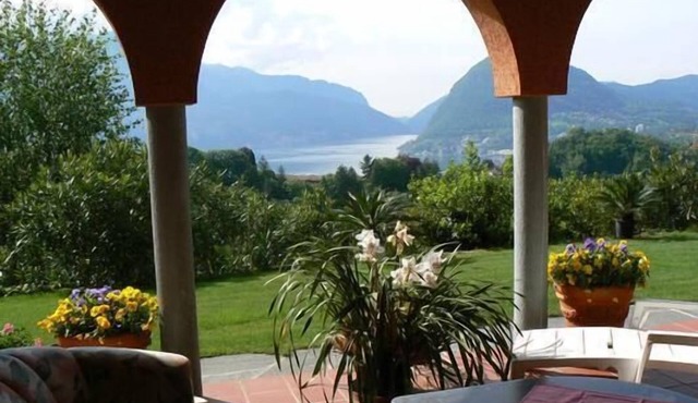 Holiday apartment Porza for 4 - 6 persons with 3 bedrooms - Holiday apartment in a villa