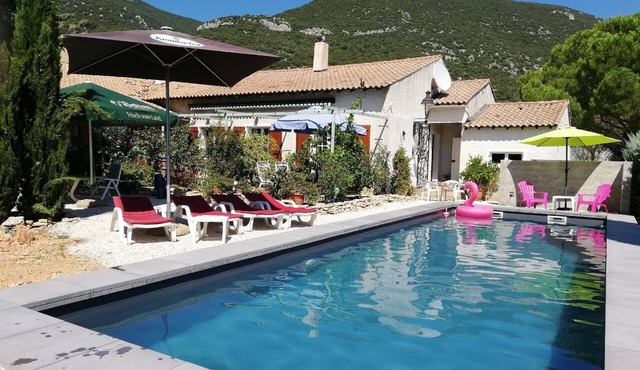 Holiday apartment Rustrel for 1 - 4 persons with 2 bedrooms - Twin house