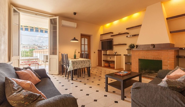 Holiday Apartment "Sant Pere" with Private Terrace, Balcony & Wi-Fi