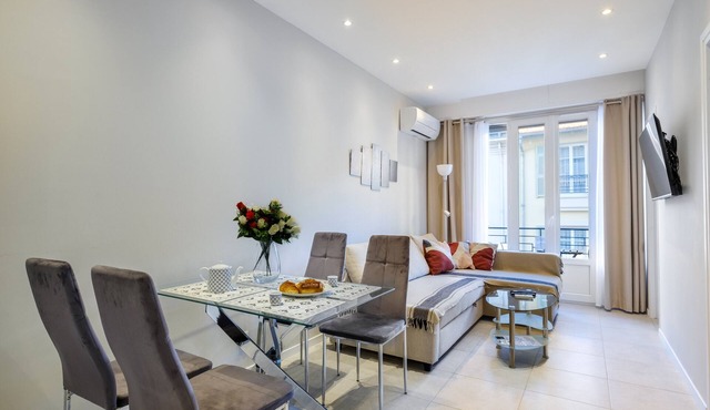 Holiday Apartment "Sea View" near Beach with Balcony & Wi-Fi