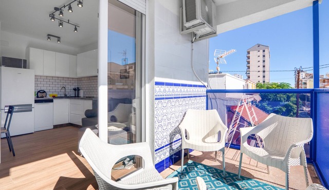 Holiday Apartment "Soleole7" with Shared Terrace, A/C & Wi-Fi