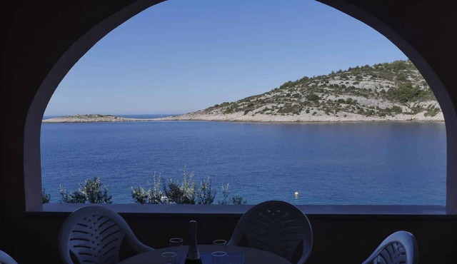 Holiday apartment with sea view