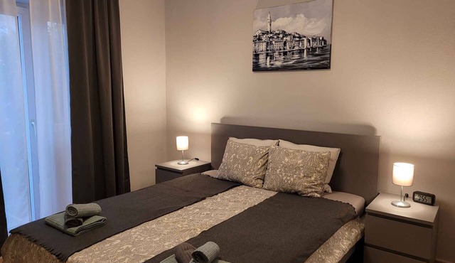 Holiday apartment with 2 terraces and internet access