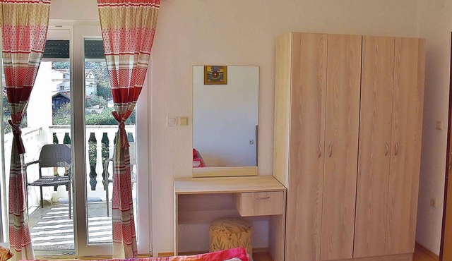 Holiday apartment with 4 bathrooms and balcony for families