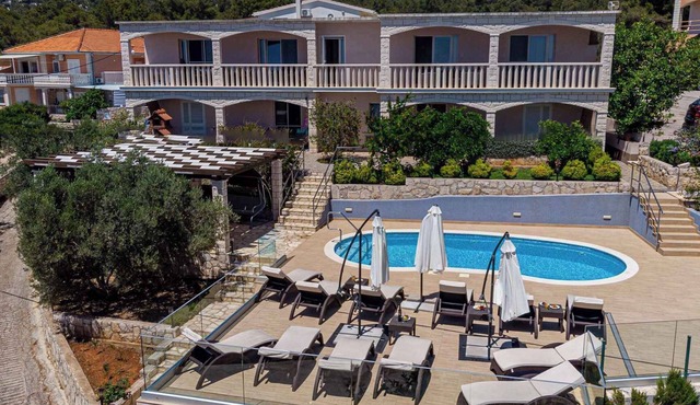 Holiday apartment with a balcony and sea view