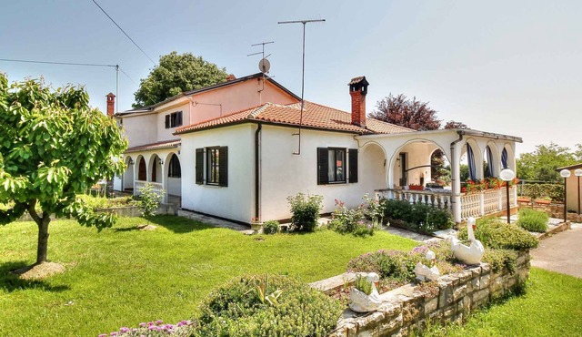 Holiday apartment with air conditioning and internet