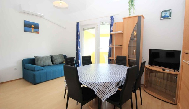Holiday apartment with air conditioning