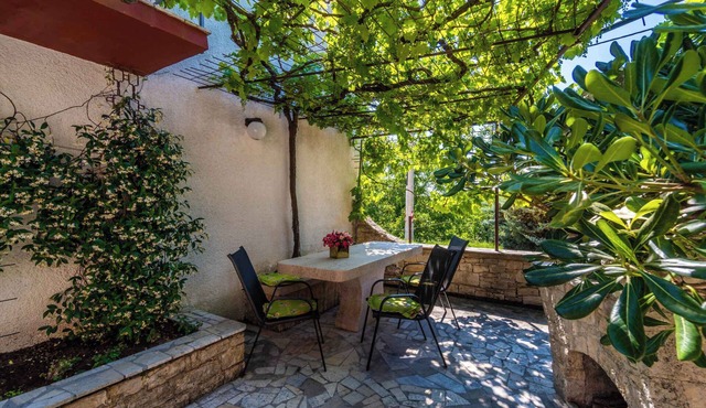 Holiday apartment with air conditioning