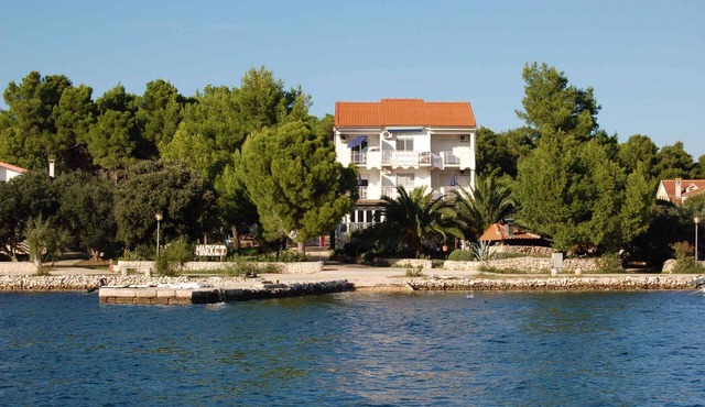 Holiday apartment with air conditioning and balcony