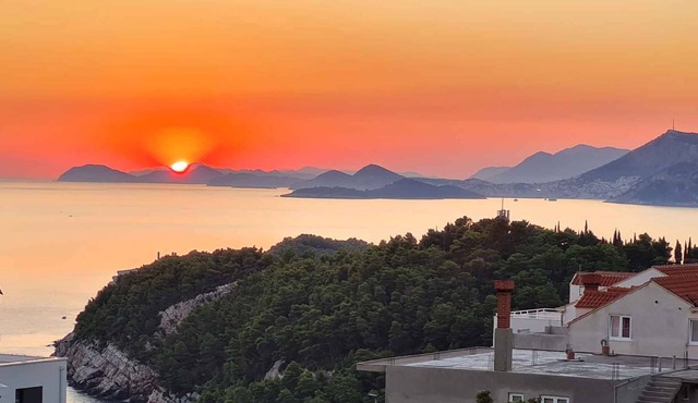 Holiday apartment With terrace and air conditioning