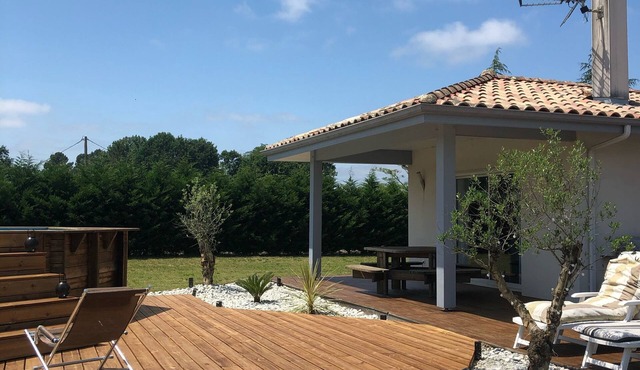 HOLIDAY BETWEEN SEA AND COUNTRYSIDE