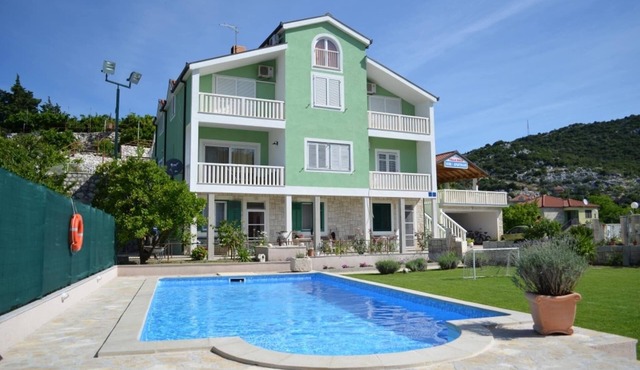 Holiday Bliss in Peracko Blato